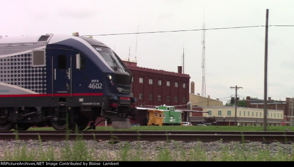 Amtrak and a BN caboose